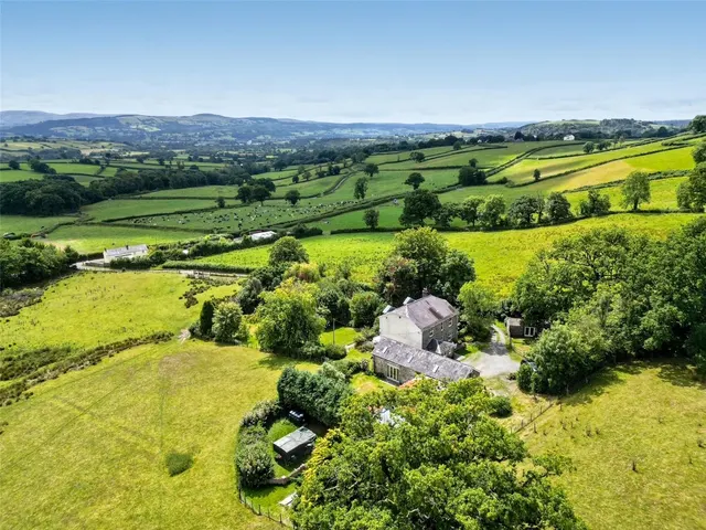Y Wern, Llansadwrn, photo 3