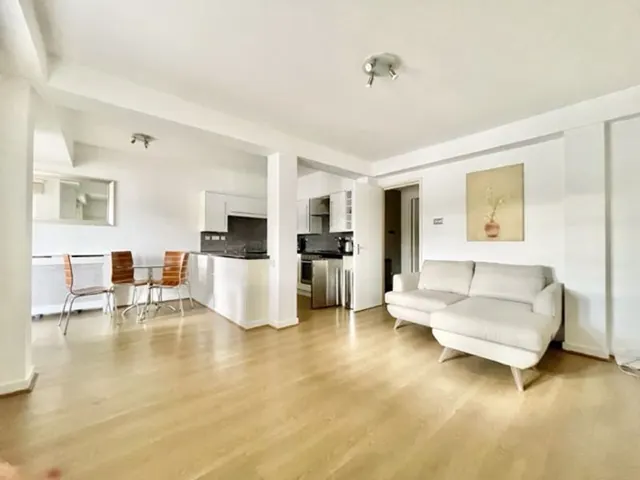 Newlands Quay, London E1W 3QZ, photo 1