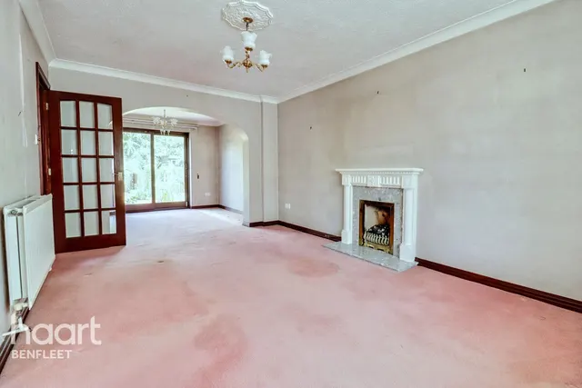 Summerwood Close, Benfleet, SS7, photo 3