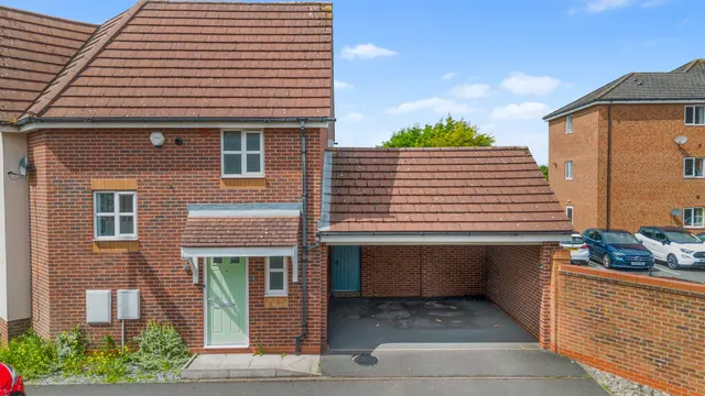 Southwold Crescent, Great Sankey, Warrington, Warrington, WA5 3SG, photo 1