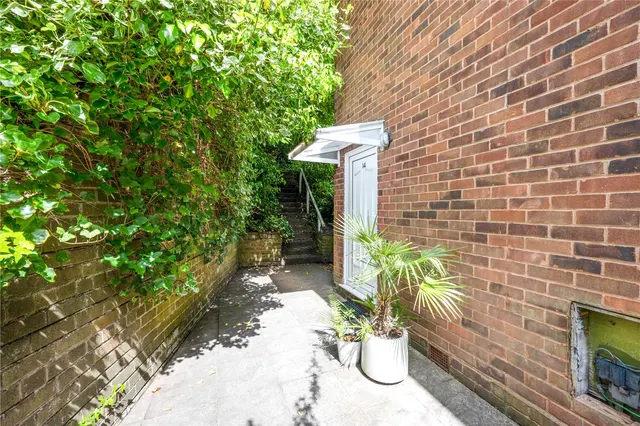 Photo 2 — South Road, Northfield, Birmingham, West Midlands, B31 2QX