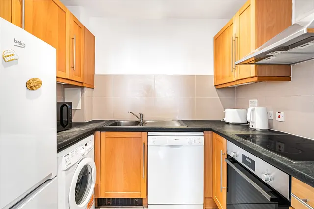 New Park Road, London, SW2, photo 3
