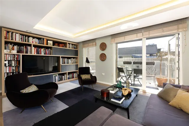 Farm Lane, London, SW6, photo 1