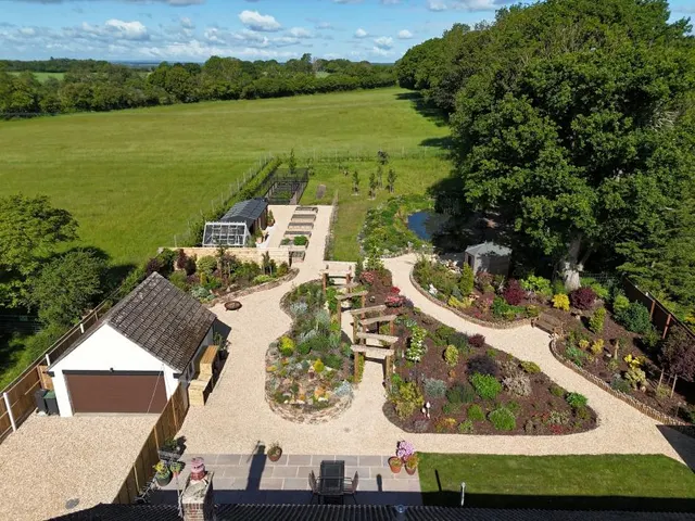 Gaunts Common, Wimborne, BH21, photo 1