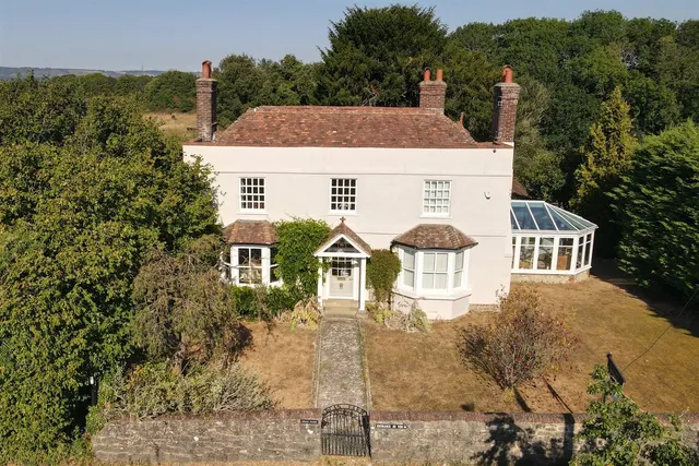 Stunning Grade II Listed Double Fronted Residence, East Farleigh, photo 1