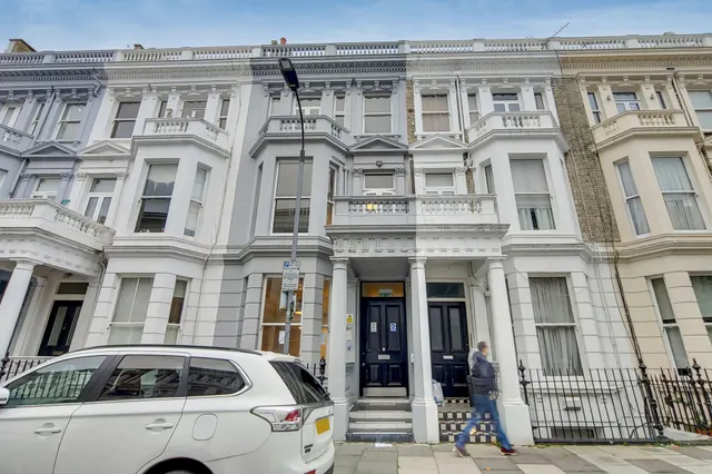 flat — Flat 11, 26 Fairholme Road, London