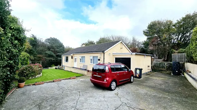 Gongl Y Rhedyn Estate, Cemaes Bay, LL67, photo 1