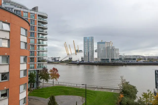Blackwall Way, Blackwall, E14, photo 1