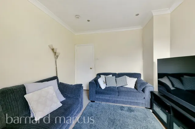 Photo 3 — Mitcham Park, Mitcham