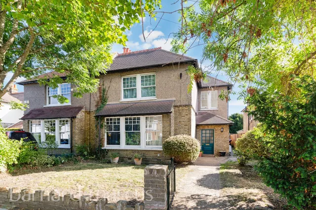 Mitcham Park, Mitcham, photo 1