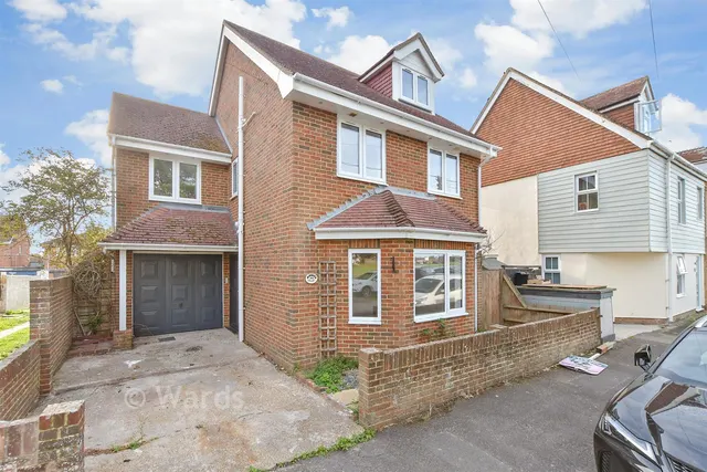Manor Road, Lydd, TN29, photo 1