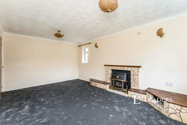 Yewdale Drive, Whitby, CH66, photo 2