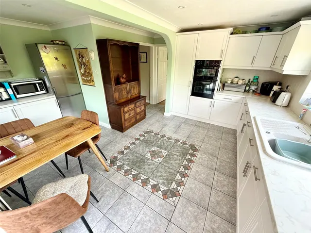 Photo 2 — Astley Court, Stourport-on-Severn, Worcestershire, DY13 0JU