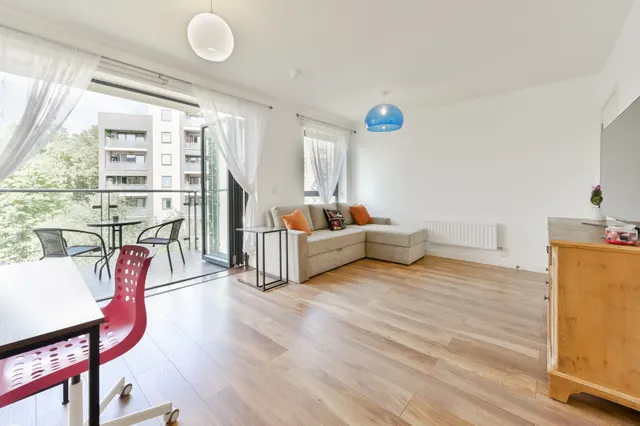 Flat 25, Chaplin House, All Saints Road, London, photo 1