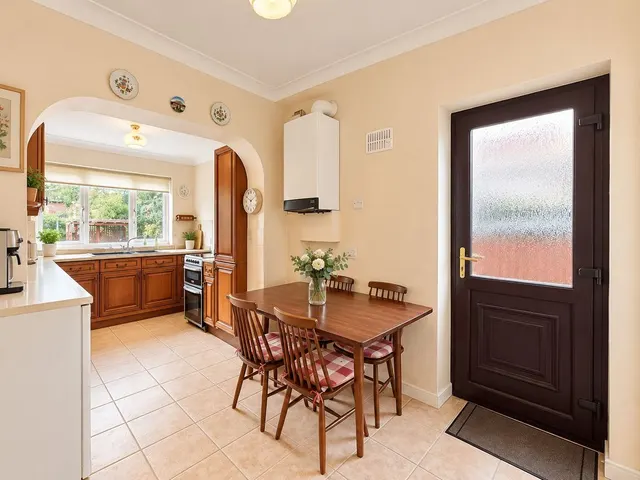 Monksfield Avenue, Great Barr, B43, photo 2