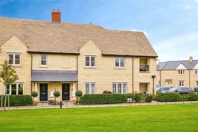 Forest Grove, Burford, OX18, photo 1