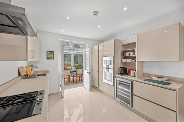 Buckland Crescent, Belsize Park, NW3, photo 3