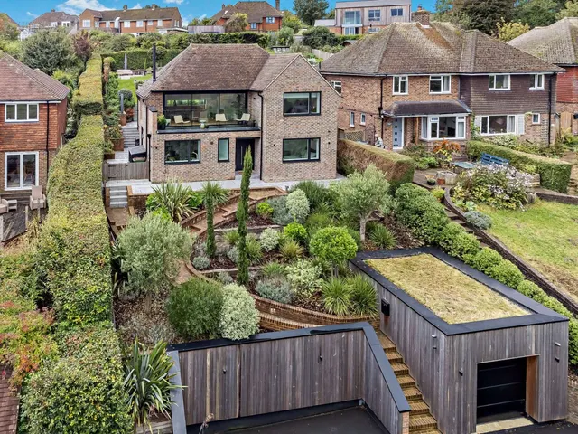 Hill Road, Lewes, East Sussex, BN7 1DB, photo 1