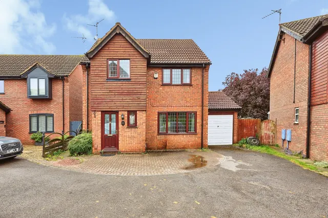Redbridge Peterborough, PE4, photo 1
