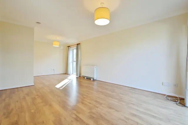 Photo 2 — Fosse Way, West Byfleet, Surrey, KT14
