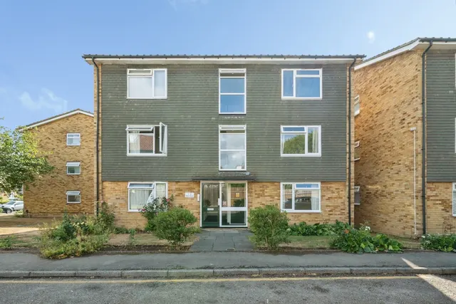 Vine Close, Sutton, SM1, photo 1