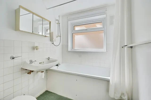 Vine Close, Sutton, SM1, photo 3