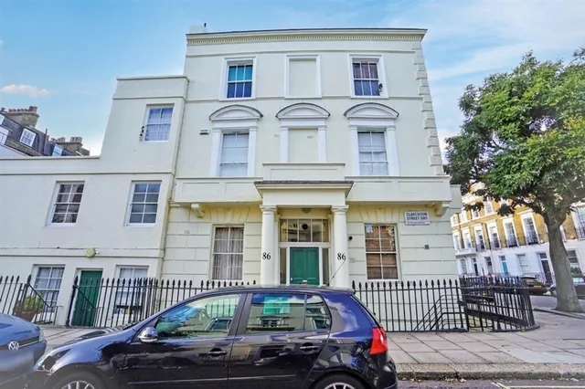 Cambridge Street, London, SW1V, photo 1