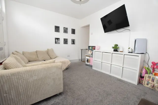 Sanforth Street, Whittington Moor, S41, photo 2