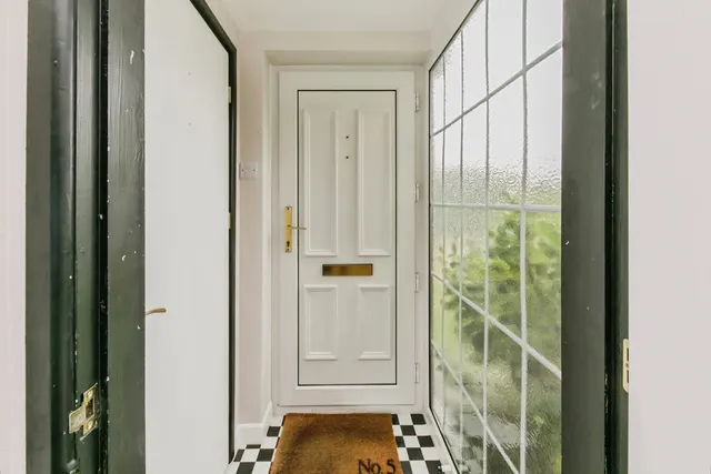 Photo 2 — Hayle Close, Macclesfield, Cheshire, SK10