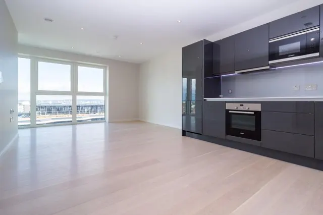 Glasshouse Gardens, Stratford, E20, photo 1