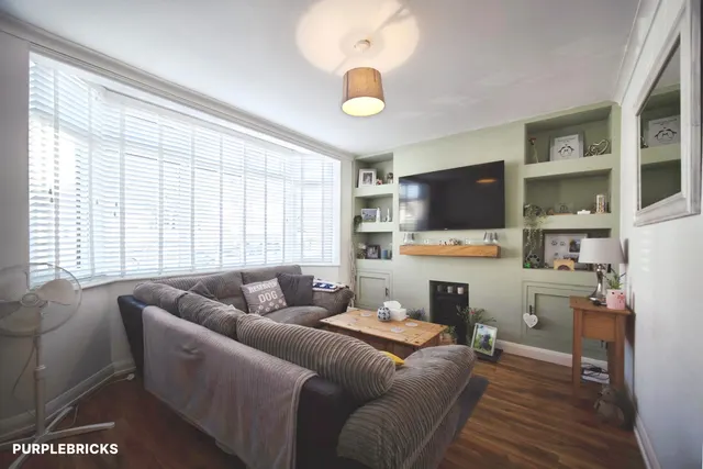 Rosedale Avenue, Alvaston, DE24, photo 2