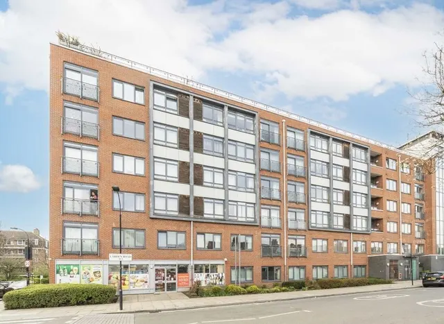 Larden Road, Acton, W3, photo 1