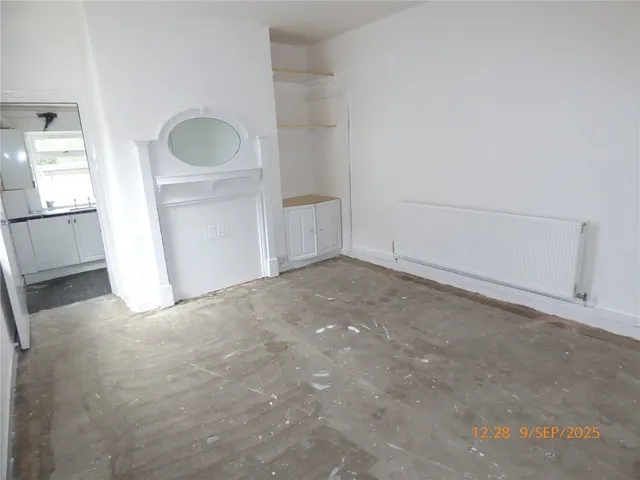 Victoria Avenue, Prestatyn, LL19, photo 3