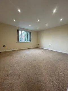 Photo 3 — Spinner Croft, Chesterfield, Derbyshire, S40
