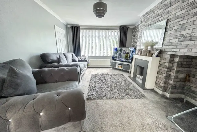 Pennywell Road, Pennywell, SR4, photo 2