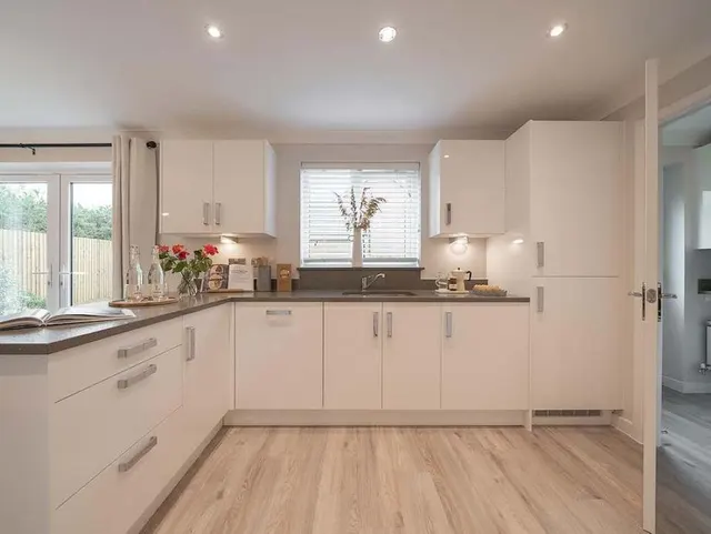 Wickwar Road, Kingswood, GL12, photo 3
