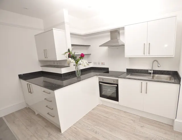 Victoria Road, Guildford, GU1, photo 2