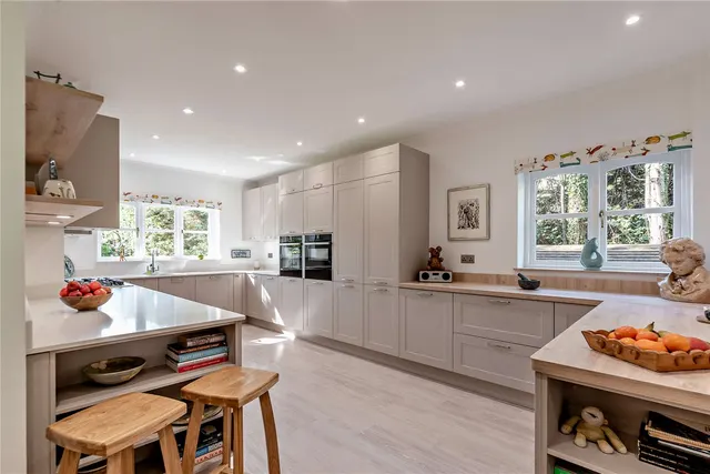 Oak Close, Baughurst, RG26, photo 3