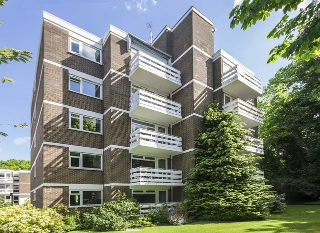 Mountcombe Close, Surbiton, KT6, photo 1