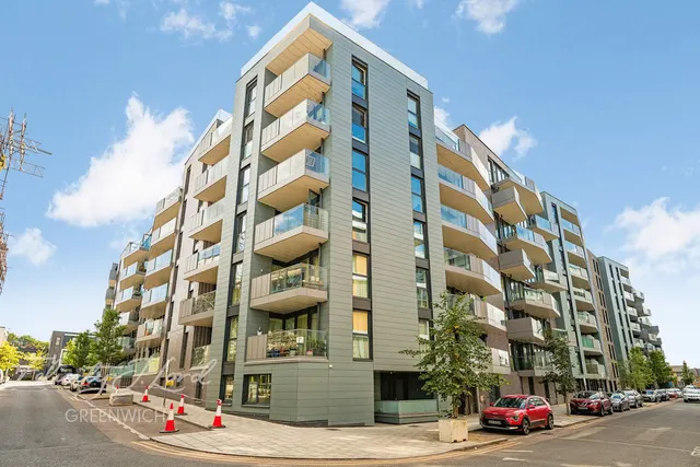 Hawthorne Crescent, Greenwich, SE10, photo 3