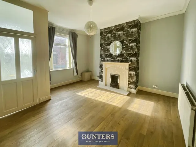 Field Street, Droylsden, M43, photo 3