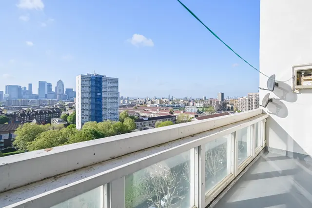 Photo 2 — 60 Gayton House, Chiltern Road, London