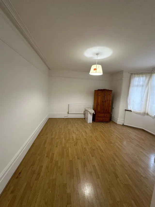 4a Mayfield Avenue, Woodford Green, Woodford Green, IG8 9JR, photo 1
