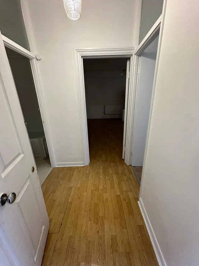 Photo 3 — 4a Mayfield Avenue, Woodford Green, Woodford Green, IG8 9JR
