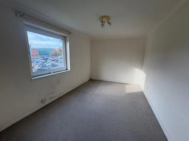 Exchange Street, Aylesbury, HP20, photo 3