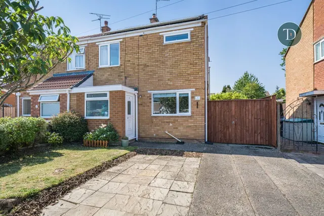 Ross Drive, Great Sutton, CH66 4XE, photo 1