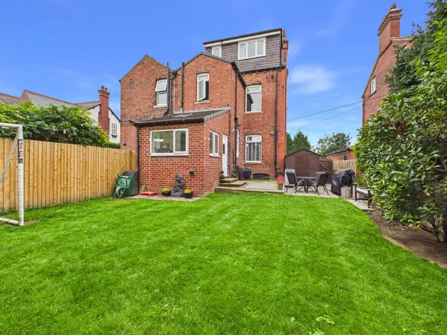 Bradford Road, Wakefield, WF1, photo 2