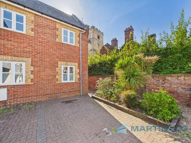 Kinning Row, Tonbridge, photo 1
