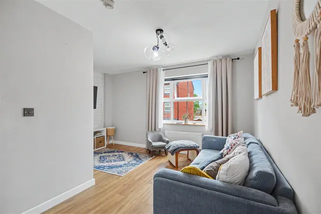 Gough Grove, Long Eaton, NG10, photo 2
