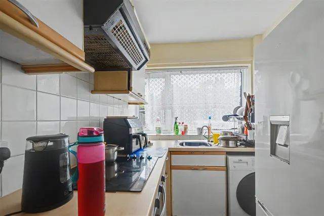 Close Quarters, Bramcote, NG9, photo 3